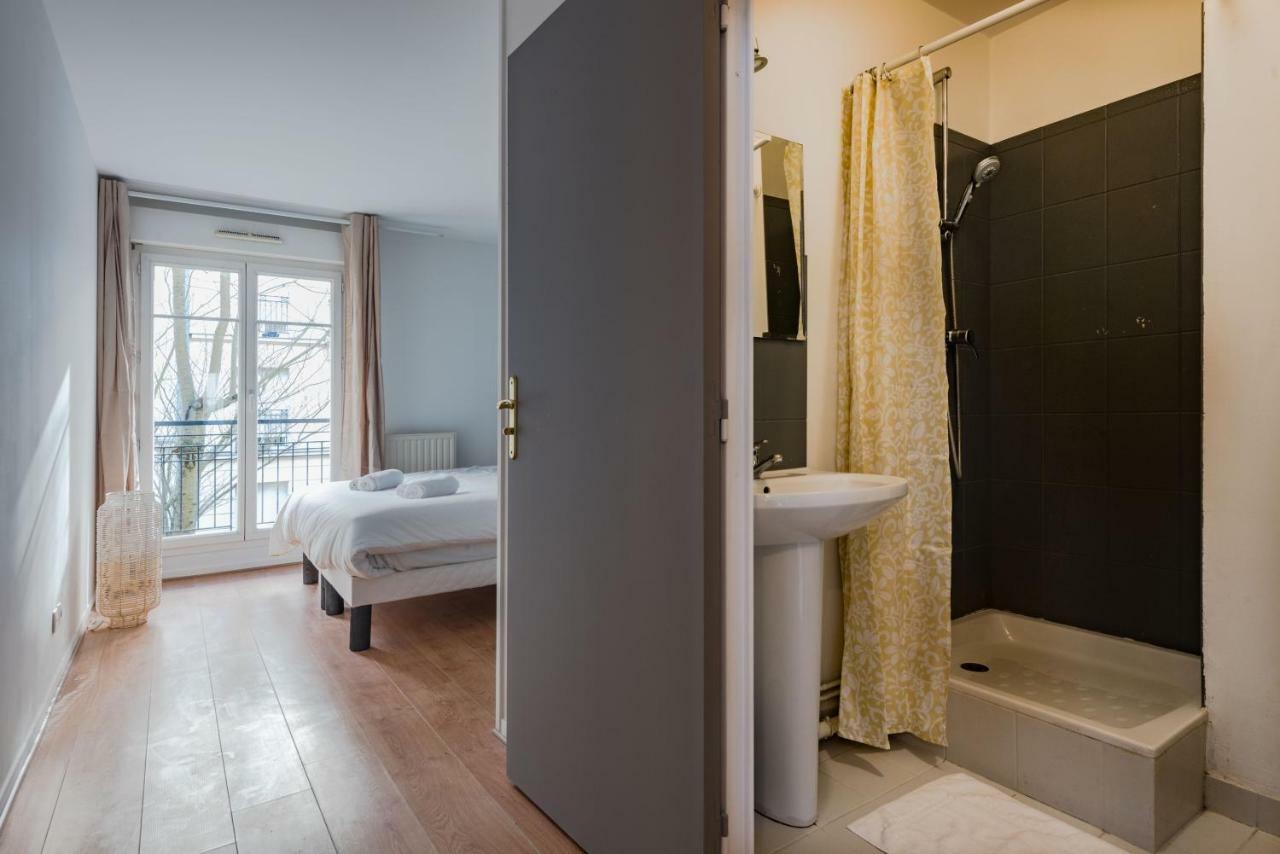 Standing Apartment In Disneyland Bmyguest Serris Exteriör bild