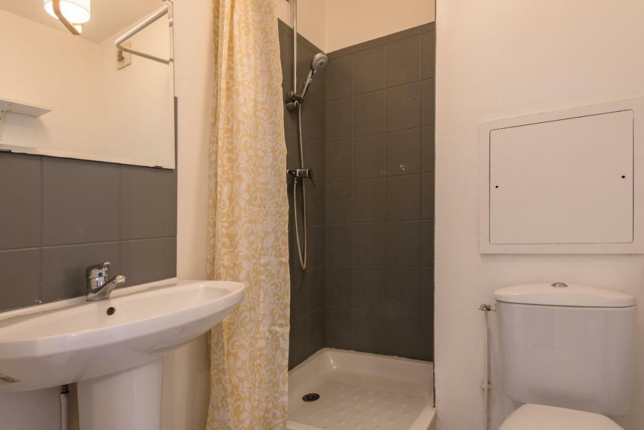 Standing Apartment In Disneyland Bmyguest Serris Exteriör bild